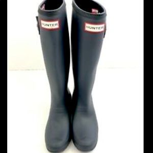 - Hunter tall Original Matte Rainboots- Black